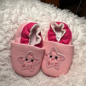 juDanzy 3-6 Mos Starfish Slip Ons